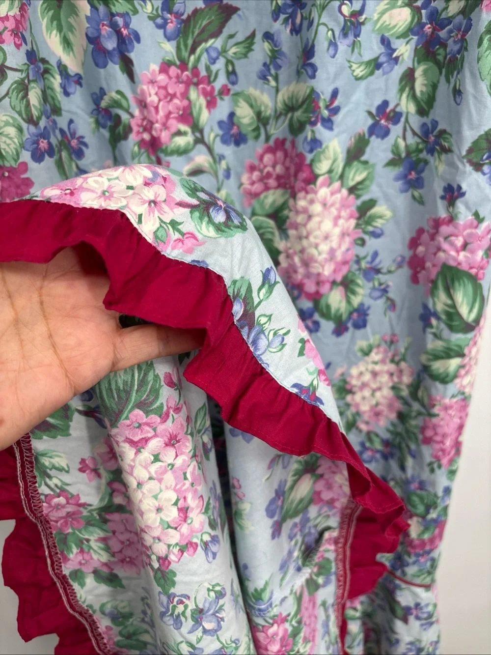 Sz 8 Floral Hydrangea Dress with Puff Sleeves - Pink on Light Blue